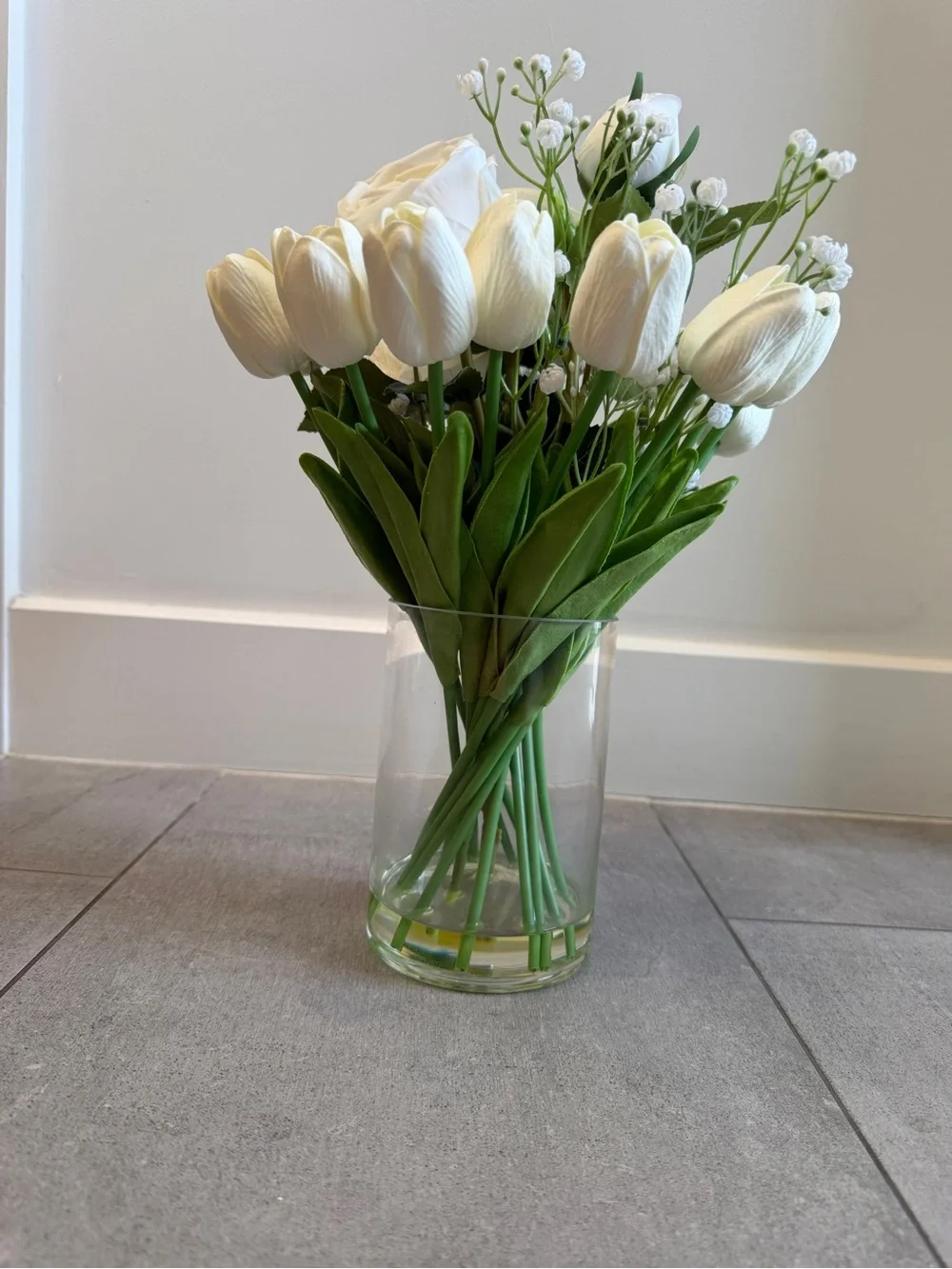 Artificial White Tulip Bouquet w Clear Glass Vase & simulated water - lifelike!